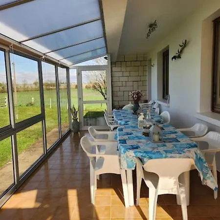 La Source Blanche Hébergement de vacances Arces-sur-Gironde